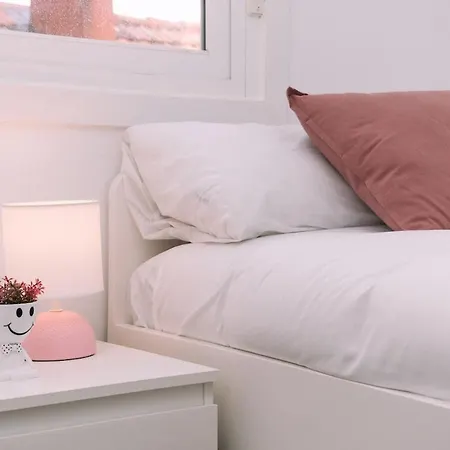 Espacioso, Comodo En El Centro By *