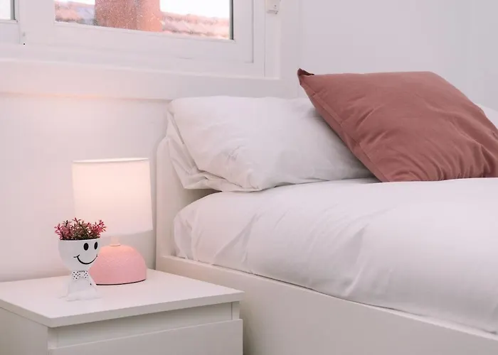 Espacioso, Comodo En El Centro By *